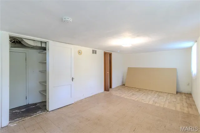 $135,000 | 504 North Pine Street, Richland, MO 65556