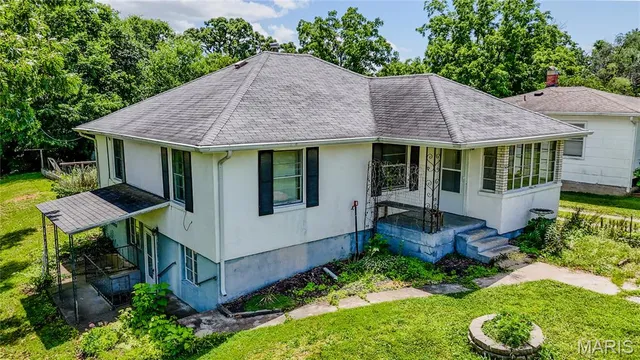 $135,000 | 504 North Pine Street, Richland, MO 65556