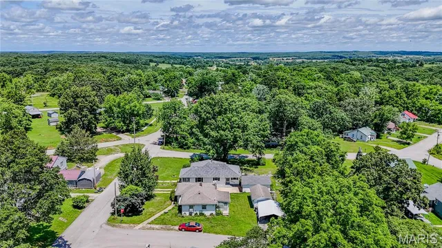 $135,000 | 504 North Pine Street, Richland, MO 65556