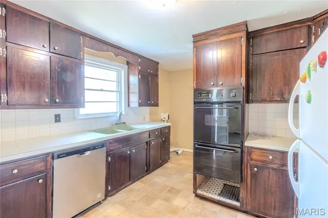 $135,000 | 504 North Pine Street, Richland, MO 65556