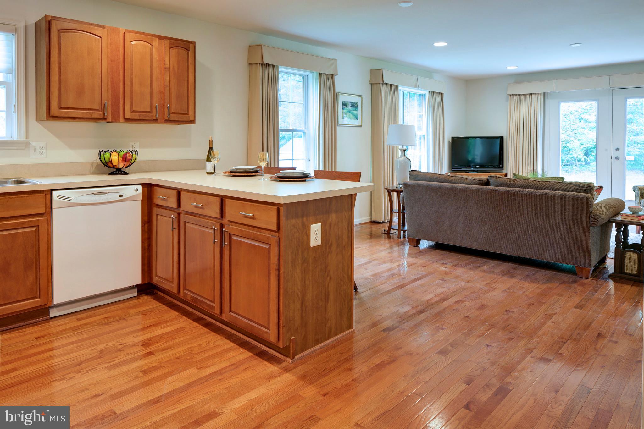 718 Pasadena Road Pasadena, MD 21122 - Photo 9 of 21 Kitchen