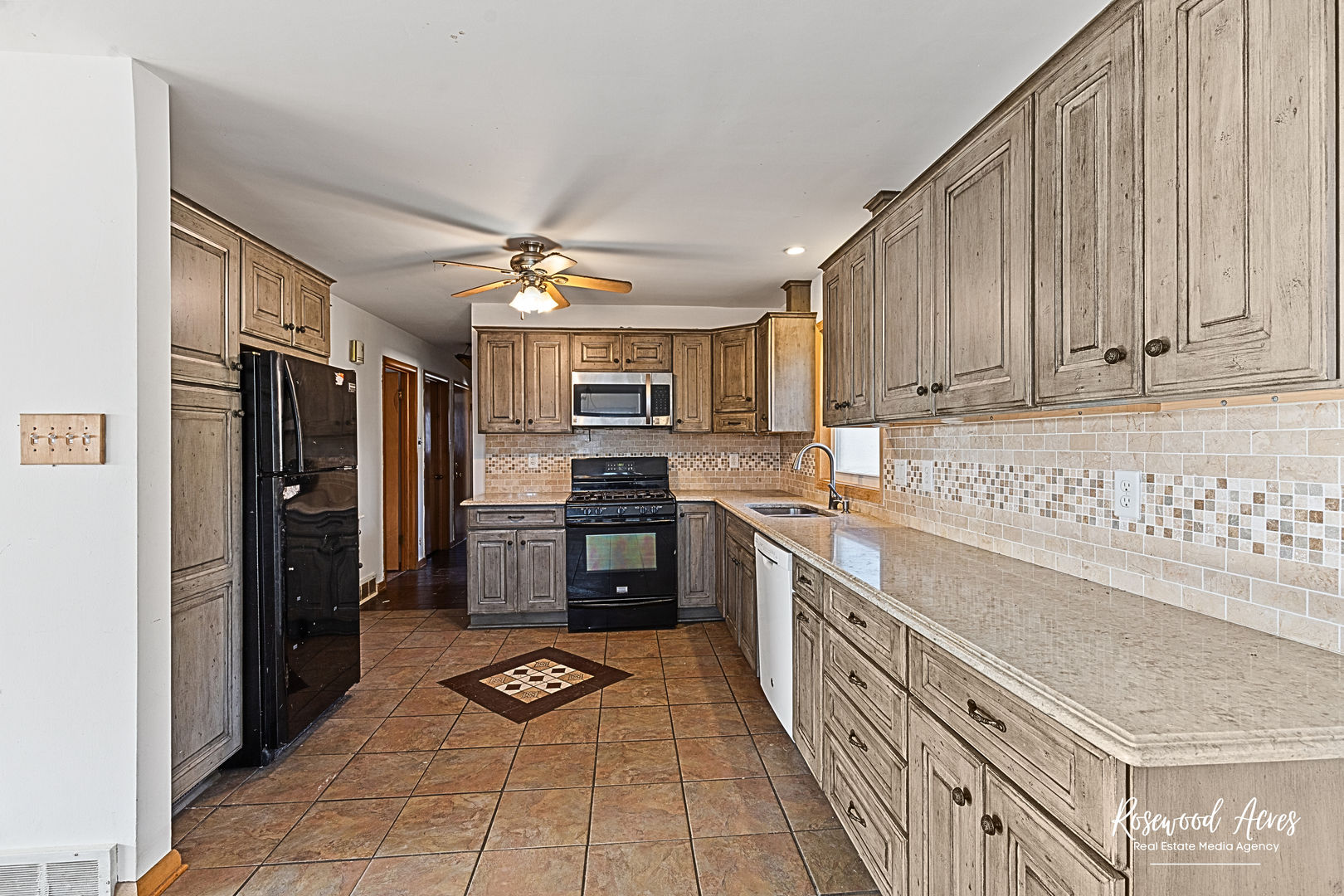 512 South Wall Street Kankakee, IL 60901 - Photo 9 of 19