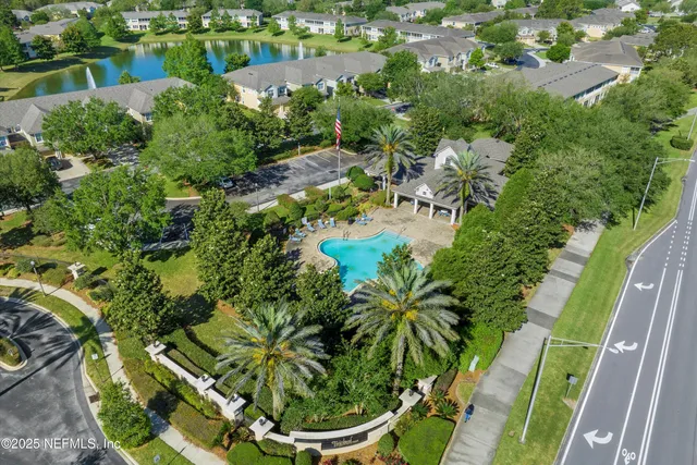 $1,900 | 6633 Jefferson Garden Court, Jacksonville, FL 32258