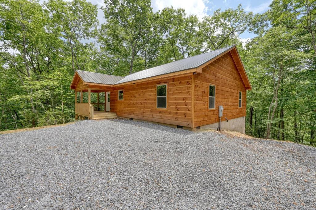 35 Adisi Ridge Murphy, NC 28906 - Photo 2 of 39 Gallery Image 2