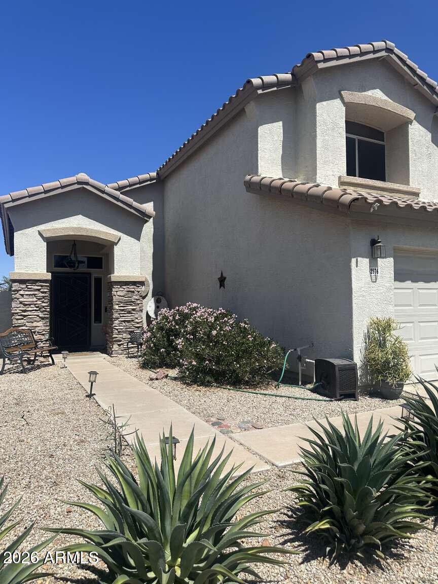 2576 East Brooks Street Gilbert, AZ 85296 - Photo 2 of 18 Gugliemo.2