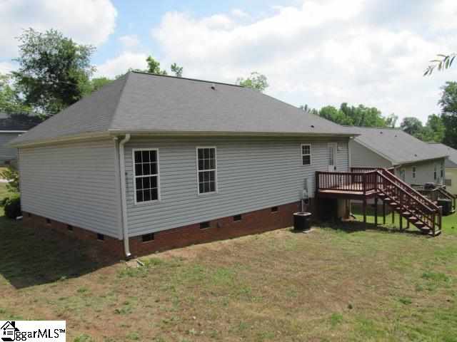 102 Edwards Avenue Greer, SC 29650 - Photo 9 of 10 Gallery Image 9