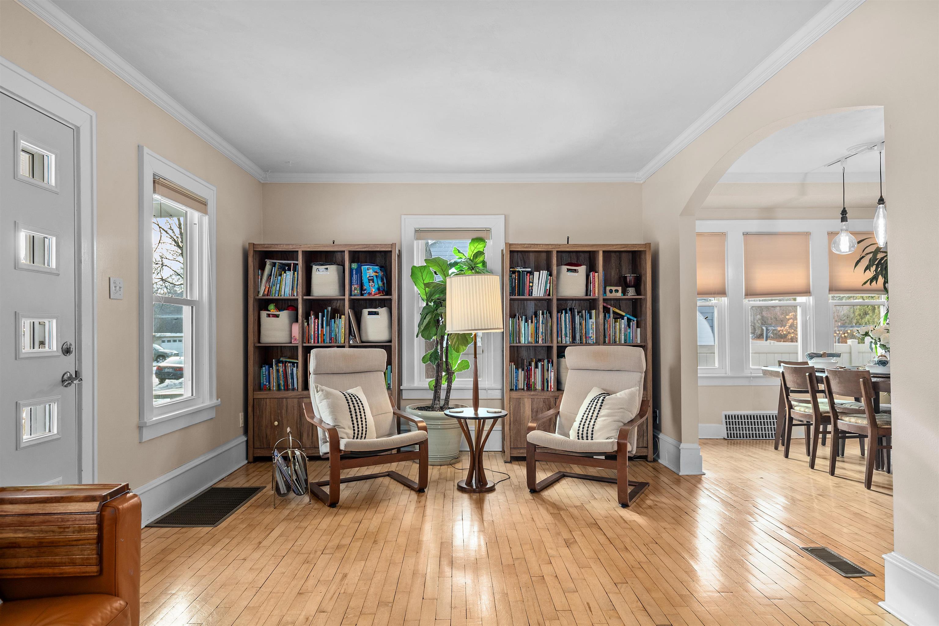 320 11th Street Neenah, WI 54956 - Photo 11 of 46