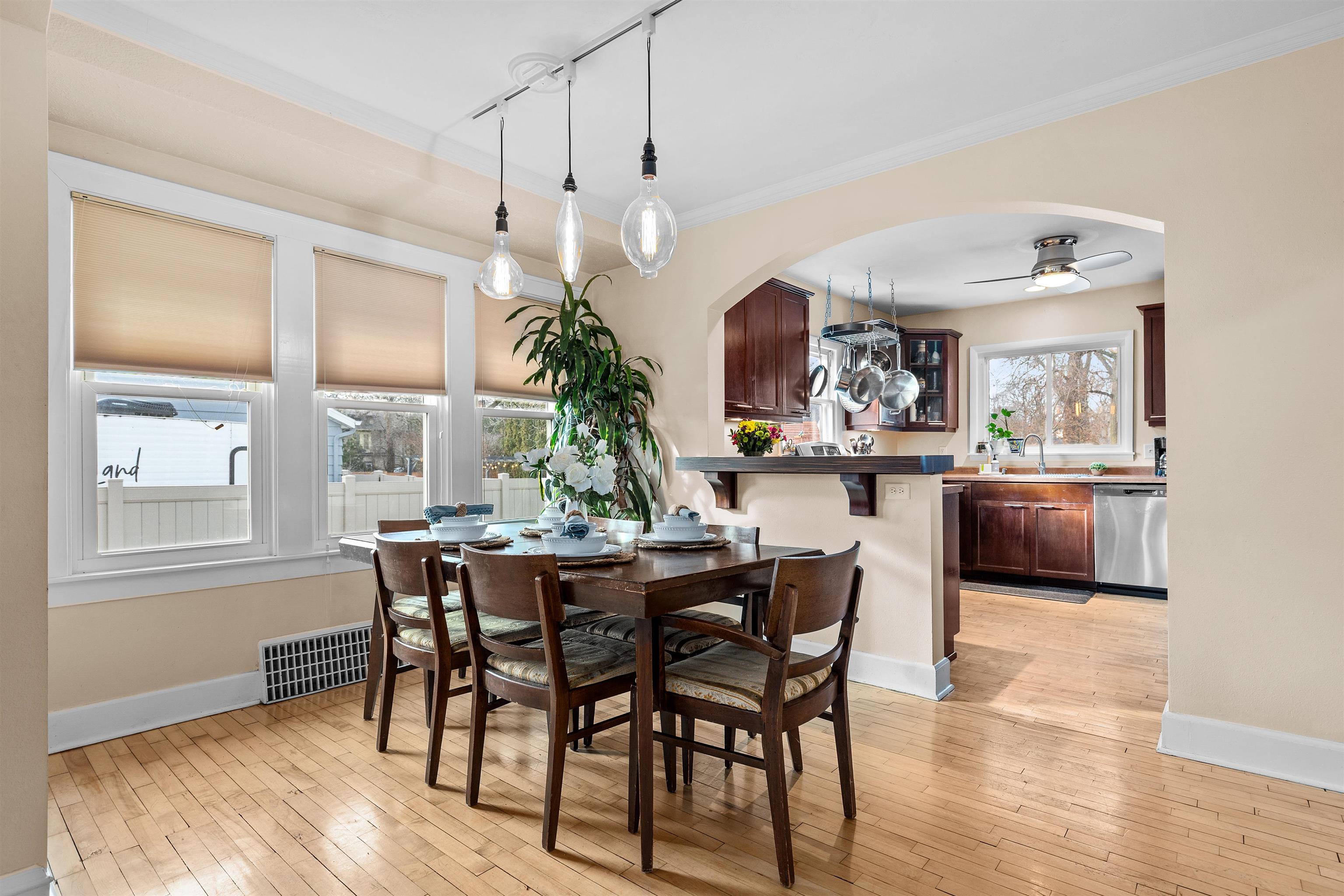 320 11th Street Neenah, WI 54956 - Photo 13 of 46