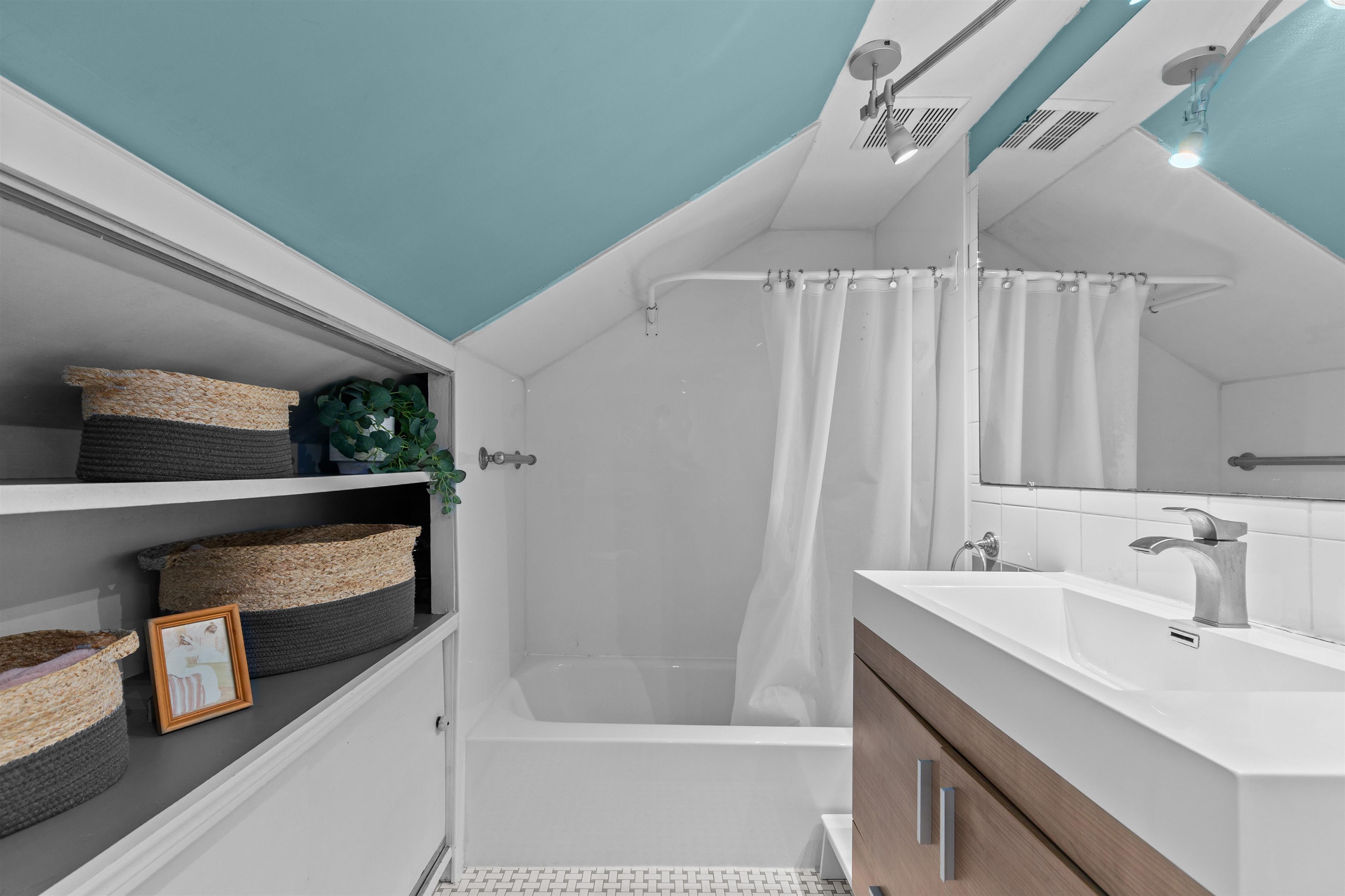 320 11th Street Neenah, WI 54956 - Photo 28 of 46