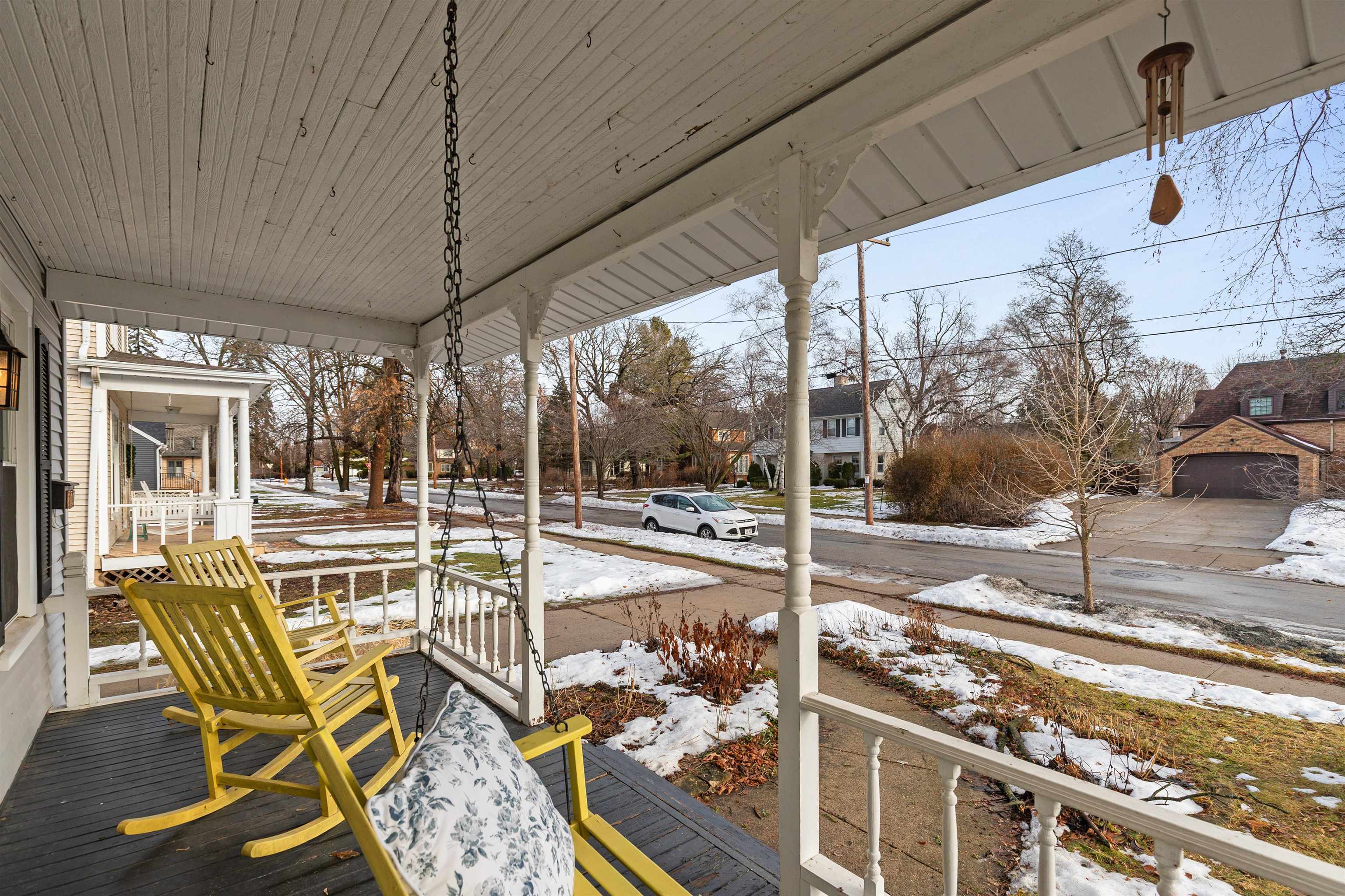 320 11th Street Neenah, WI 54956 - Photo 3 of 46