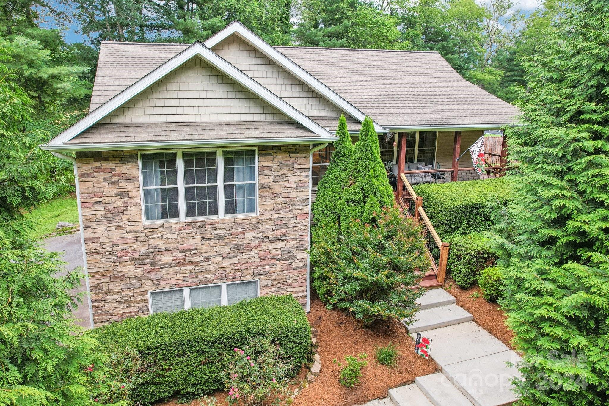 33 Warlick Rd  
