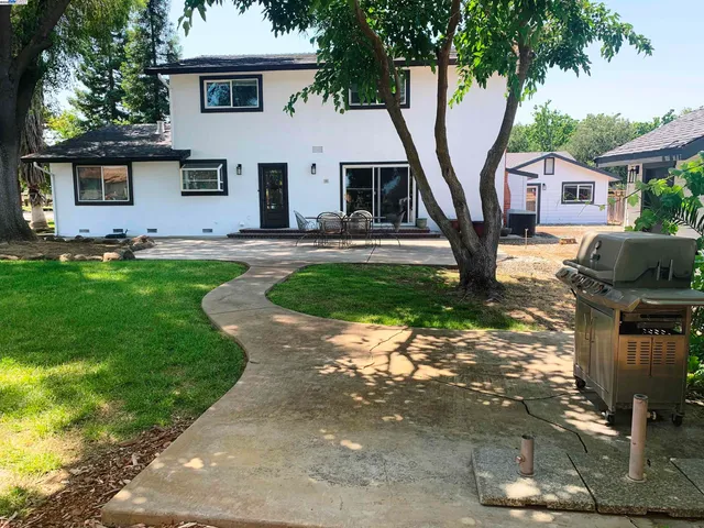 $1,388,800 | 320 Fairview Avenue, Brentwood, CA 94513