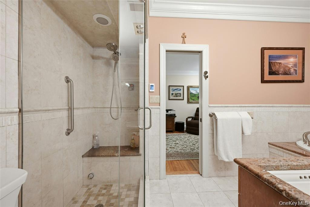 2064 North Country Road Wading River, NY 11792 - Photo 22 of 38 Gallery Image 22