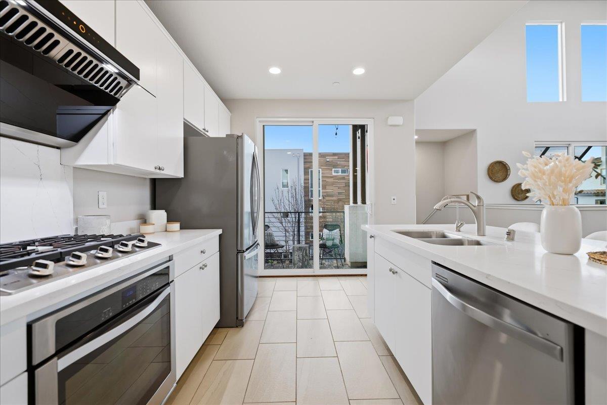 218 William Manly Street, Unit 2 San Jose, CA 95136 - Photo 13 of 65