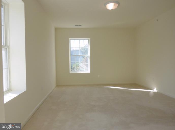 12310 Rosslare Ridge Road, Unit 507 Lutherville-Timonium, MD 21093 - Photo 17 of 18 Bedroom (Master)