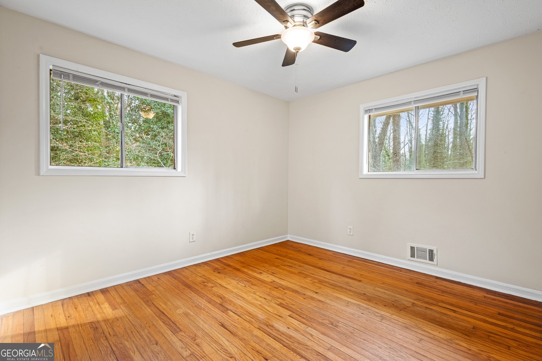 3075 Thrasher Circle Decatur, GA 30032 - Photo 9 of 19