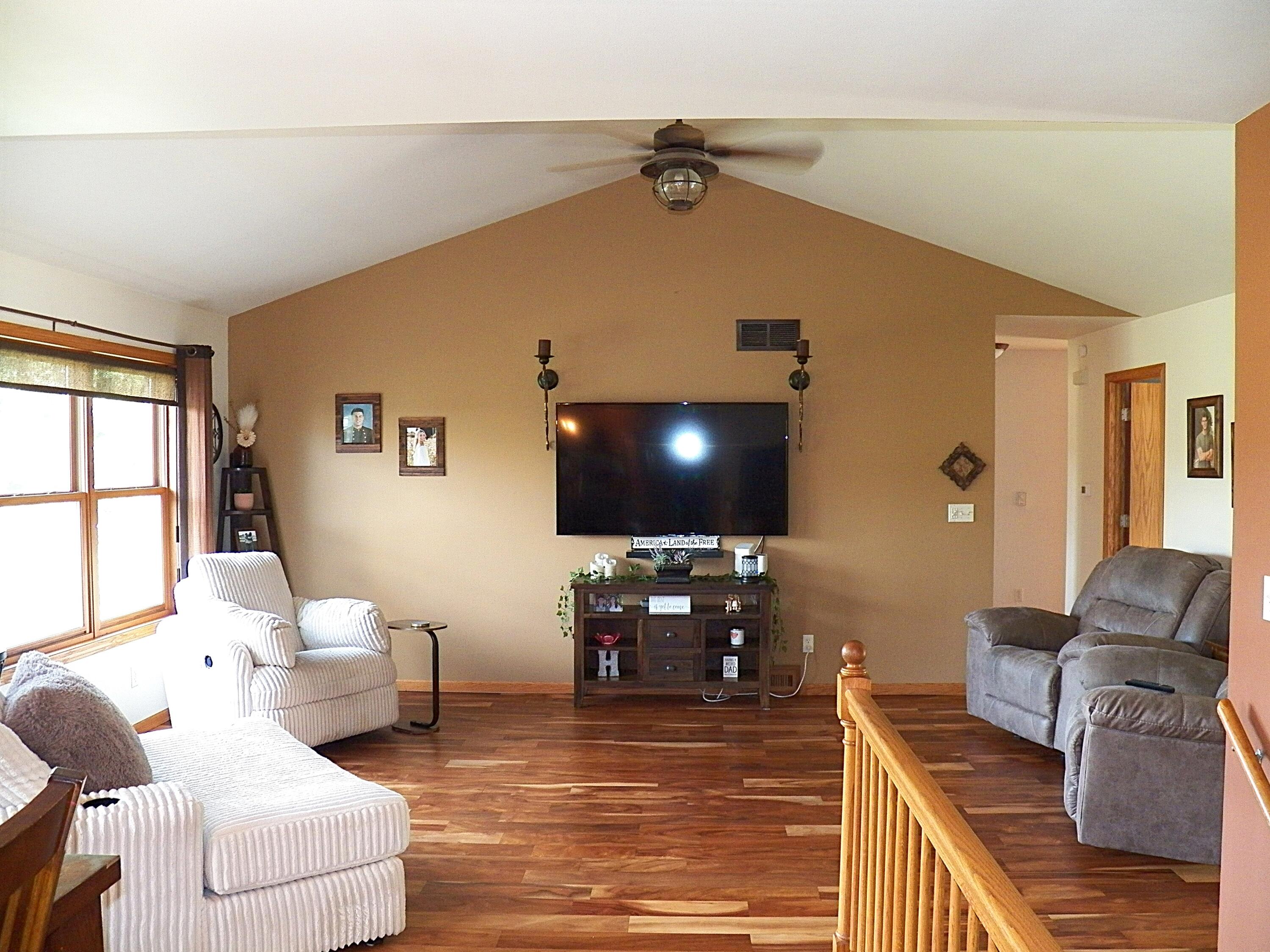 4502 Ridge Court Manitowoc, WI 54220 - Photo 2 of 46 Living Room View 1
