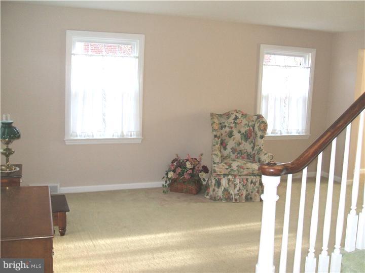 12 Kent Road Cherry Hill, NJ 08002 - Photo 2 of 11