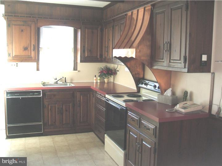 12 Kent Road Cherry Hill, NJ 08002 - Photo 4 of 11