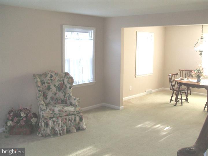 12 Kent Road Cherry Hill, NJ 08002 - Photo 5 of 11