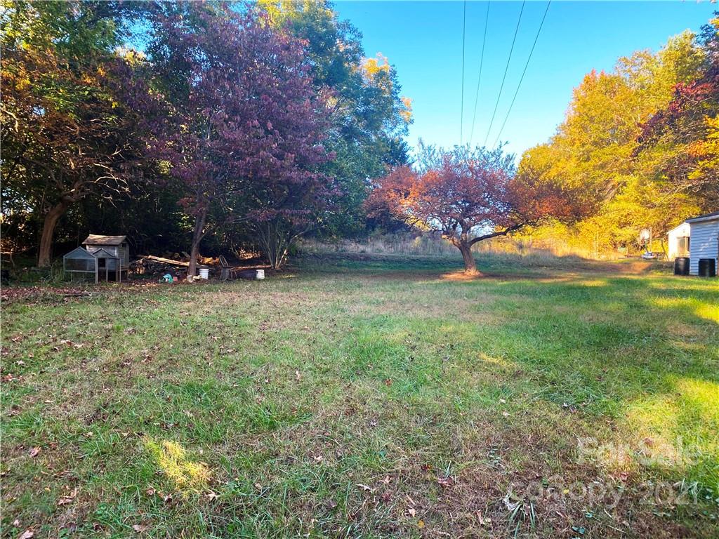 410 Dellinger Road Shelby, NC 28152 - Photo 4 of 18 Gallery Image 4