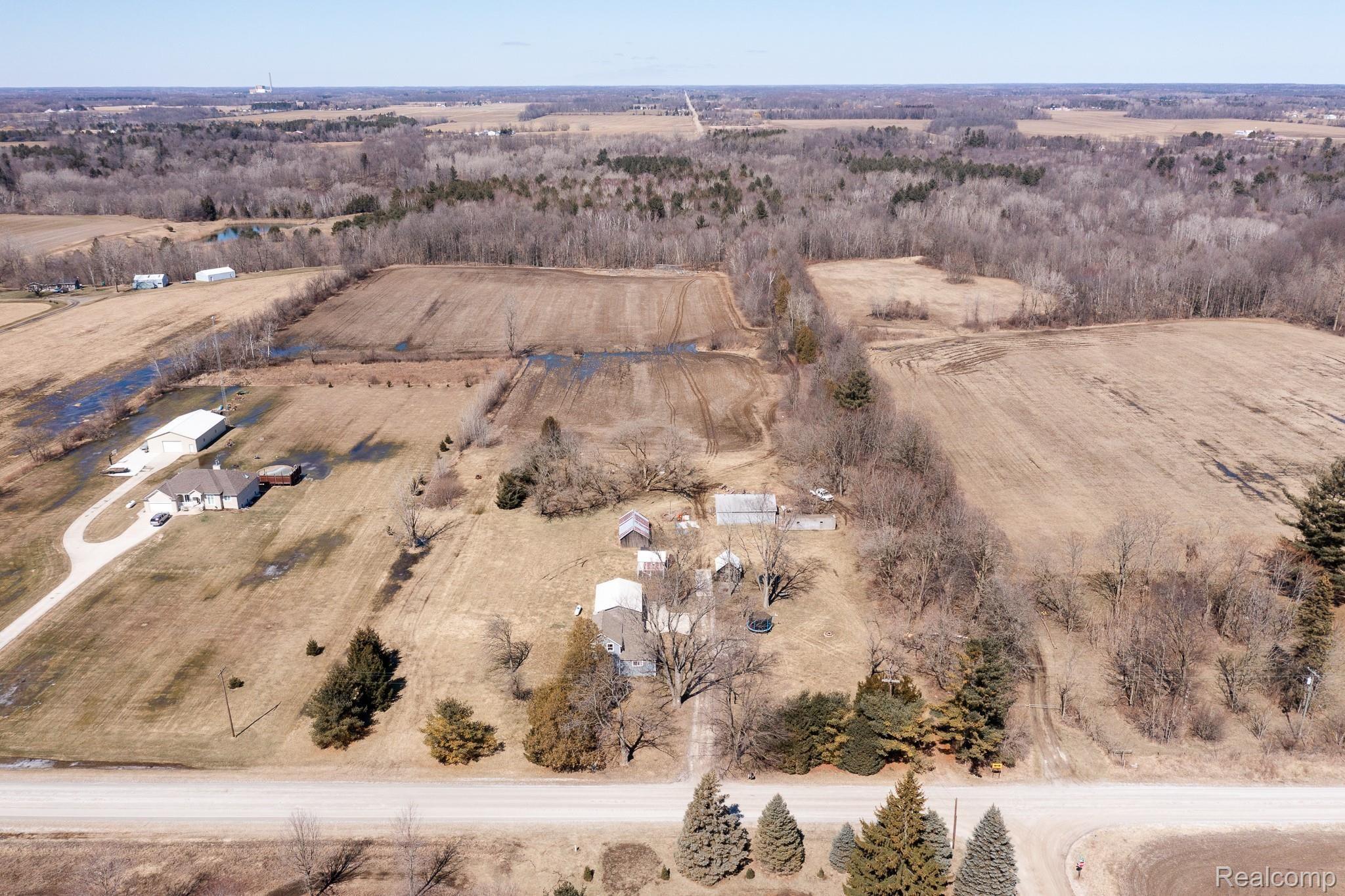 8014 Imlay City Road Avoca, MI 48006 - Photo 30 of 47 8614 Imlay City Rd ex (2 of 20).jpg