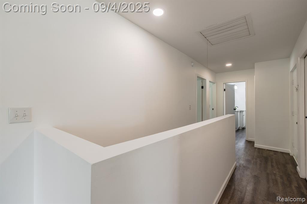 2595 Elmcrest Road Sterling Heights, MI 48310 - Photo 22 of 37