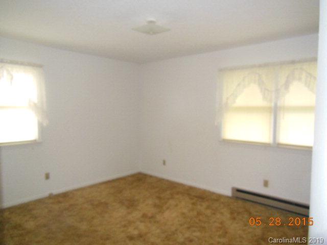 1982 Deer Park Road Nebo, NC 28761 - Photo 8 of 27 Gallery Image 8