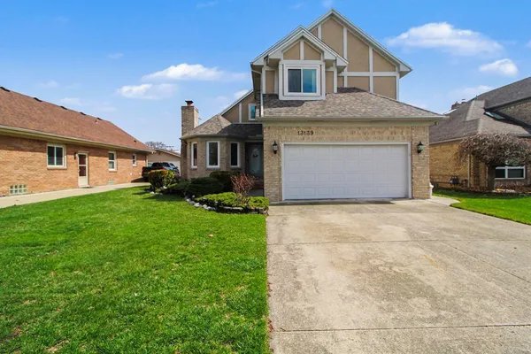 $330,000 | 13139 Mulberry Street, Southgate, MI 48195