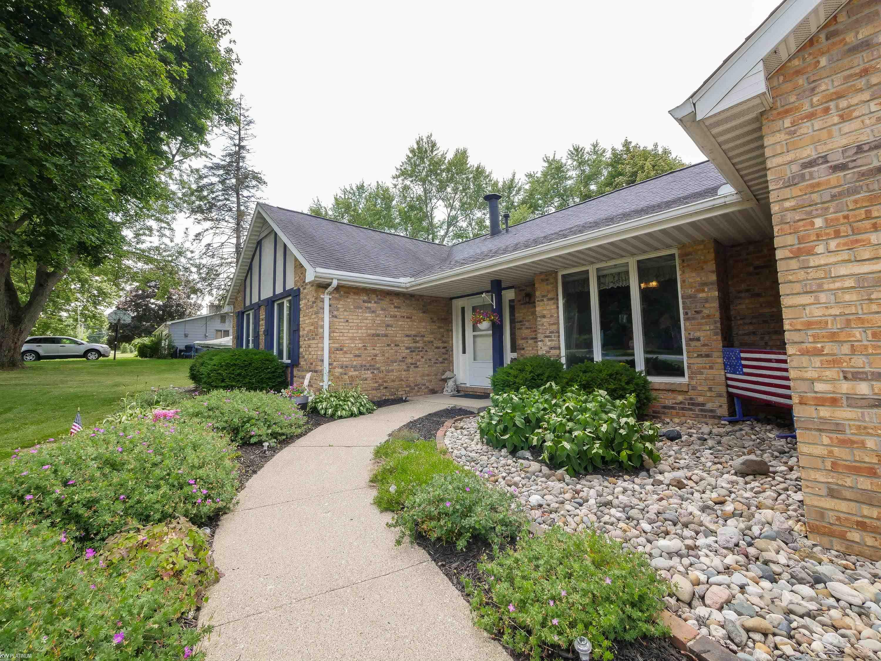 8468 Rondale Drive Grand Blanc, MI 48439 - Photo 5 of 40