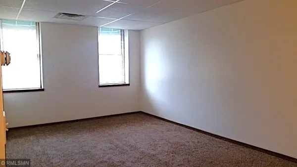 $875 | 111 1/2 North Main Street, Unit 2, River Falls, WI 54022