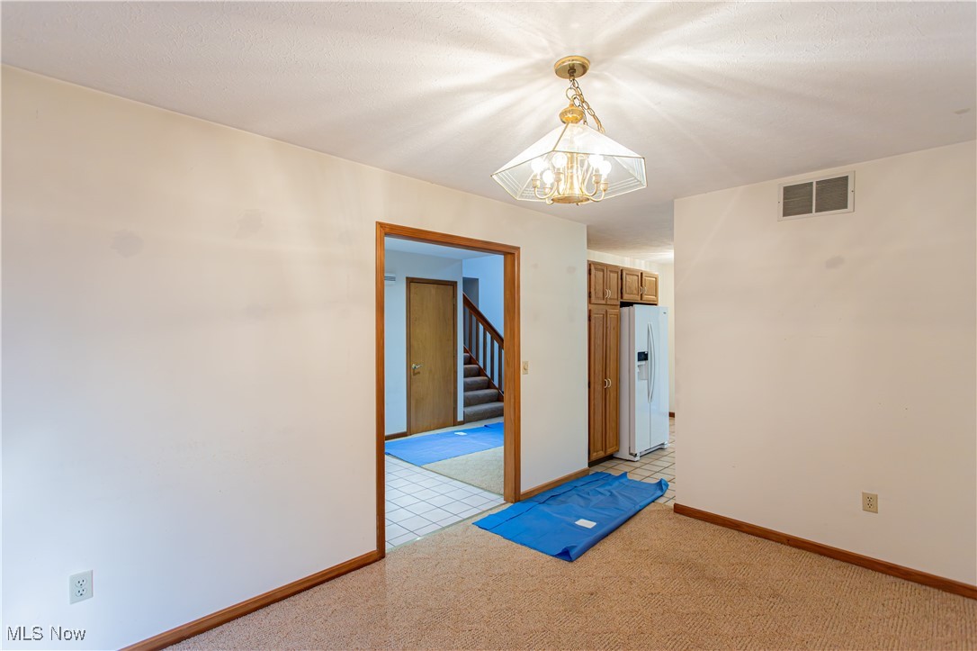 8937 Inverrary Warren, OH 44484 - Photo 4 of 29 dining