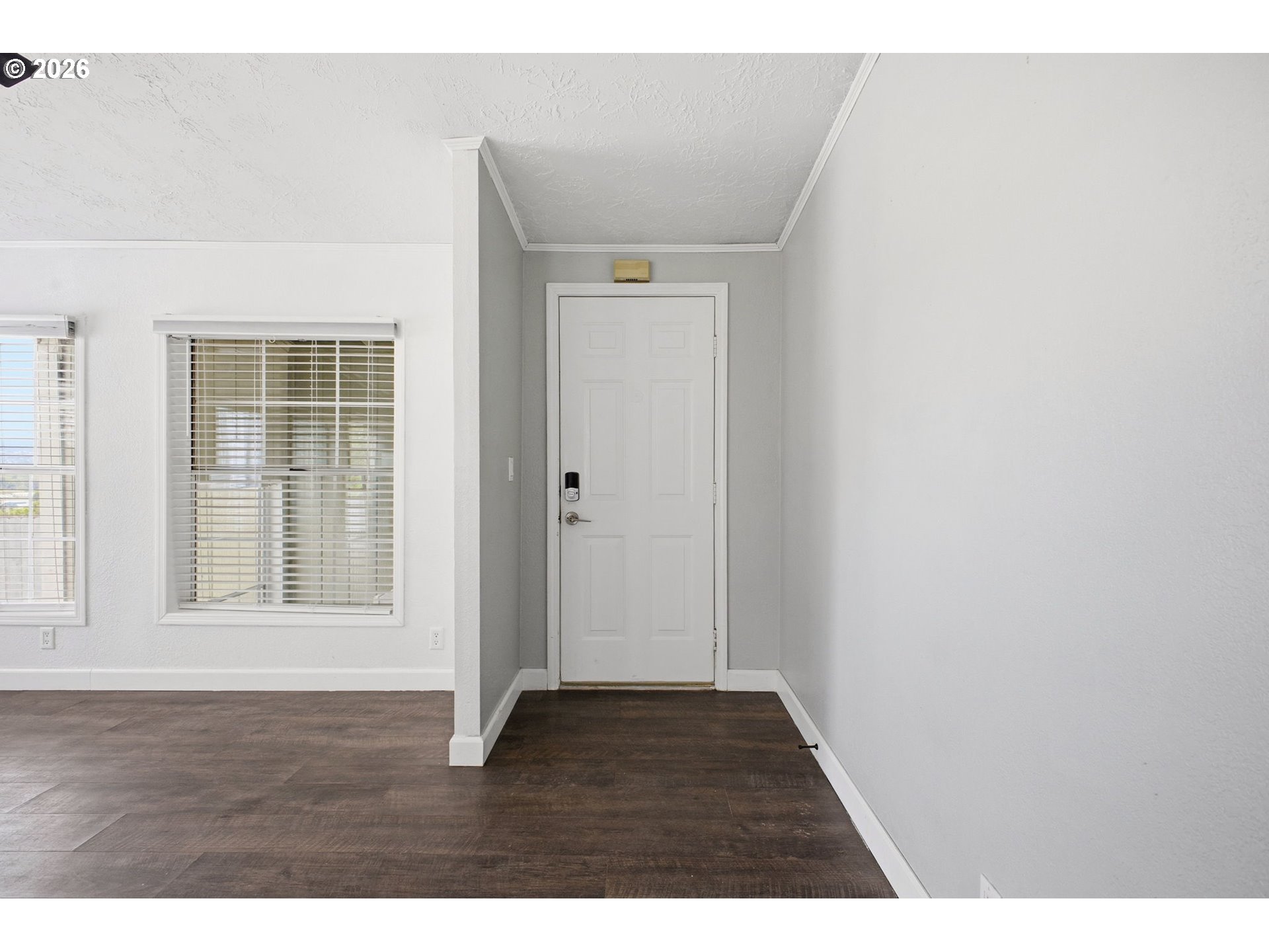 851 Southwest Sunset Way, Unit 28 Troutdale, OR 97060 - Photo 8 of 40