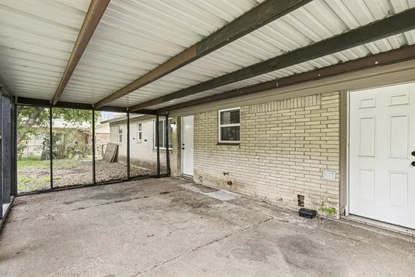 $214,900 | 821 East Bovell Street, Crowley, TX 76036