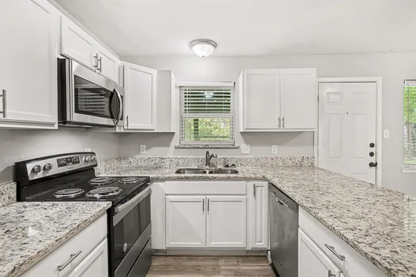 $214,900 | 821 East Bovell Street, Crowley, TX 76036