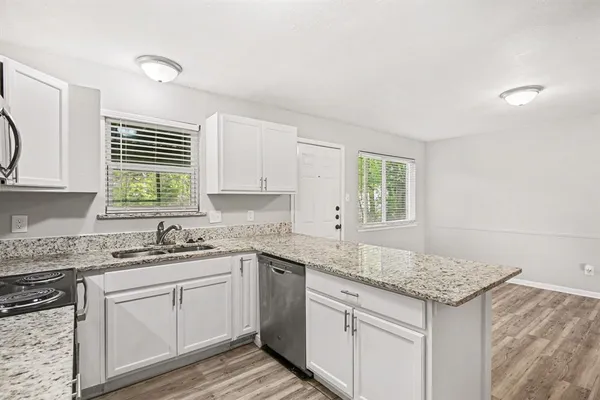 $214,900 | 821 East Bovell Street, Crowley, TX 76036