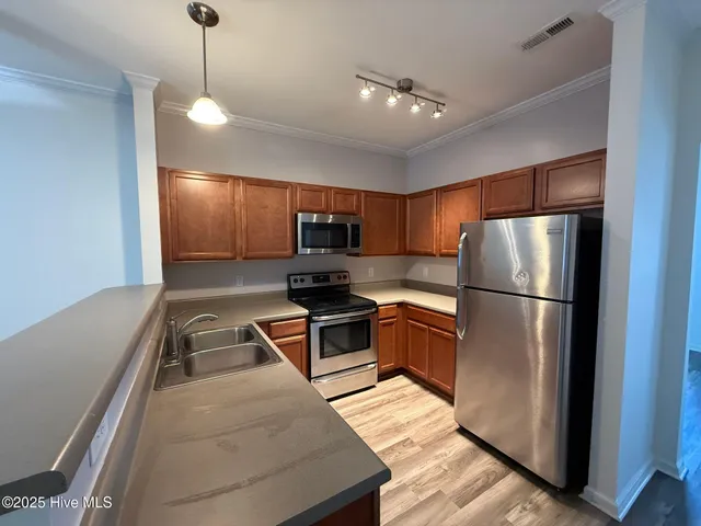 $1,325 | 312 Glenhaven Lane, Jacksonville, NC 28546