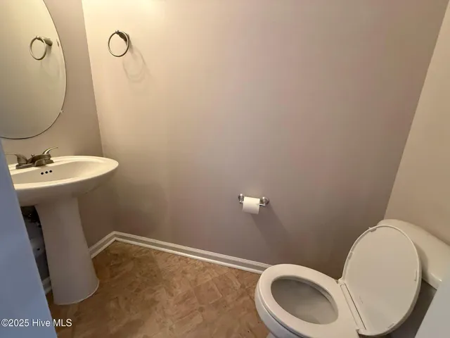 $1,325 | 312 Glenhaven Lane, Jacksonville, NC 28546