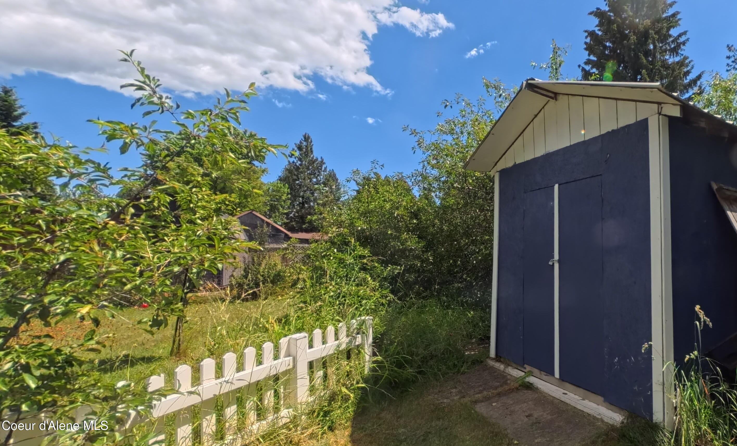 14921 North Meadow View Lane Rathdrum, ID 83858 - Photo 19 of 20 Storage