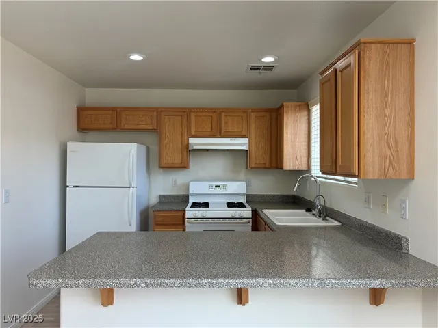 $1,745 | 9928 Juniper Haven Avenue, Las Vegas, NV 89148