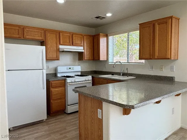 $1,745 | 9928 Juniper Haven Avenue, Las Vegas, NV 89148