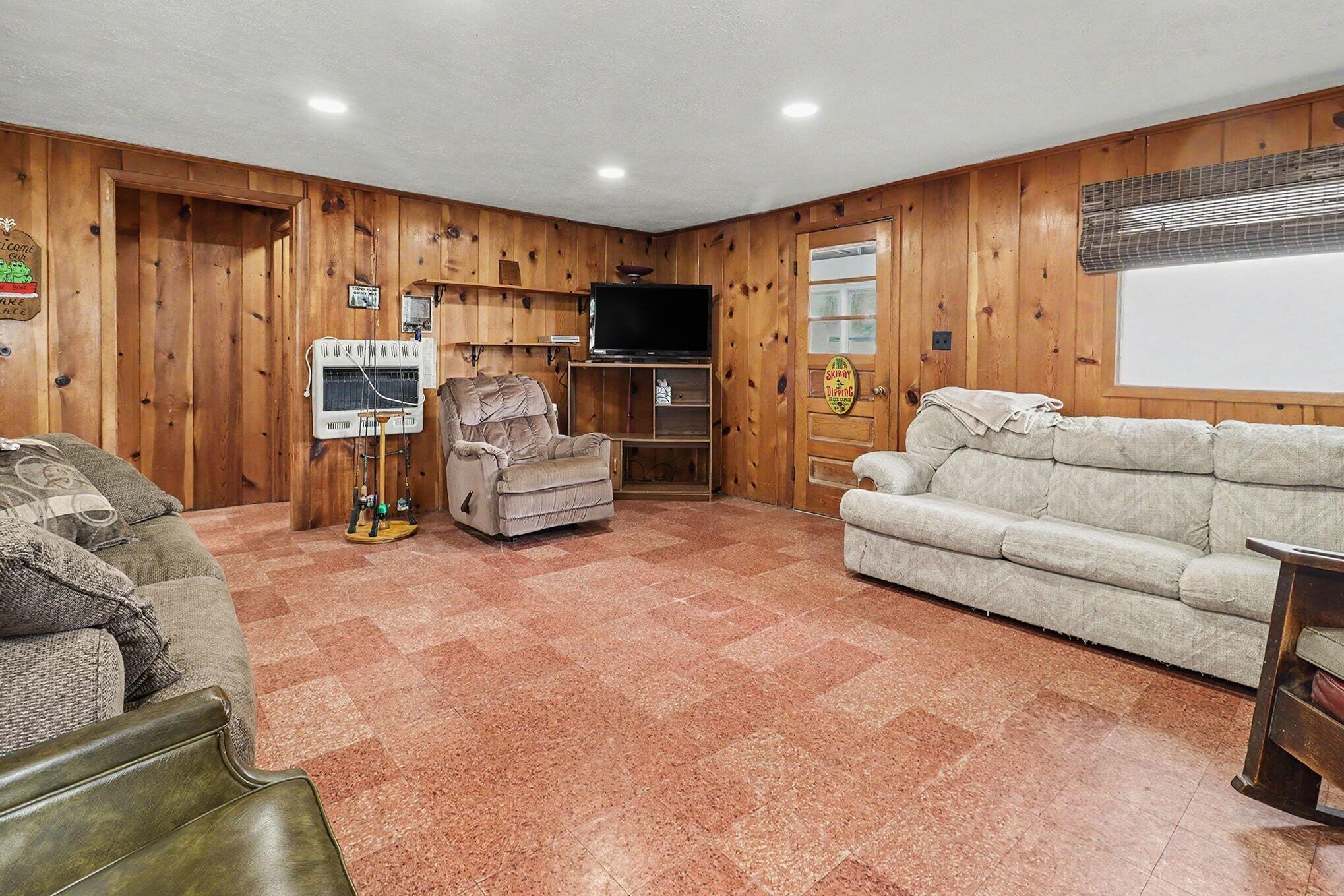 13484 West McBride Road Coral, MI 49322 - Photo 7 of 15 011_file_8835
