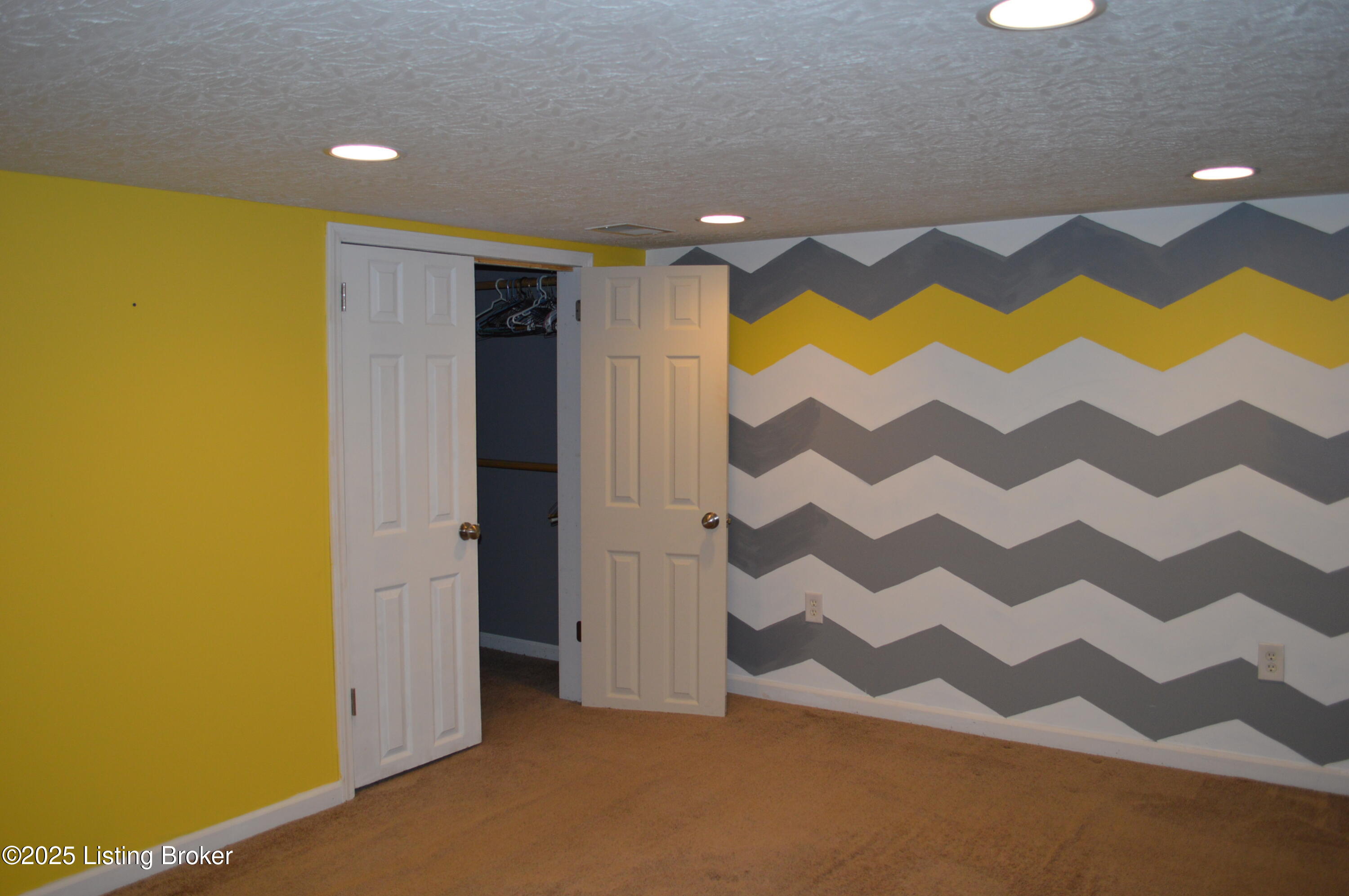 5606 Maryman Road Louisville, KY 40258 - Photo 25 of 33 Basement Bonus Room