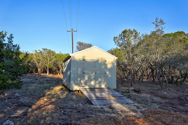 $699,000 | 196 B Rock Bottom Road, Hunt, TX 78024