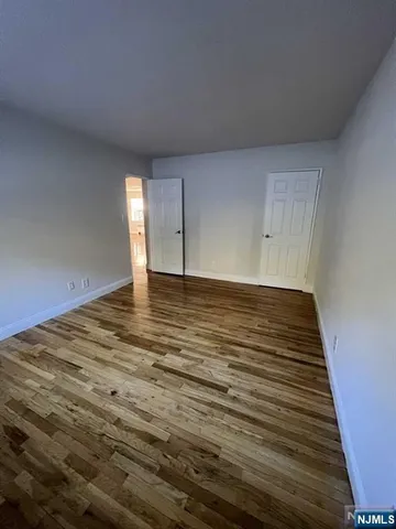 $3,000 | 280-320 Oak Street, Unit 304B, Ridgewood, NJ 07450