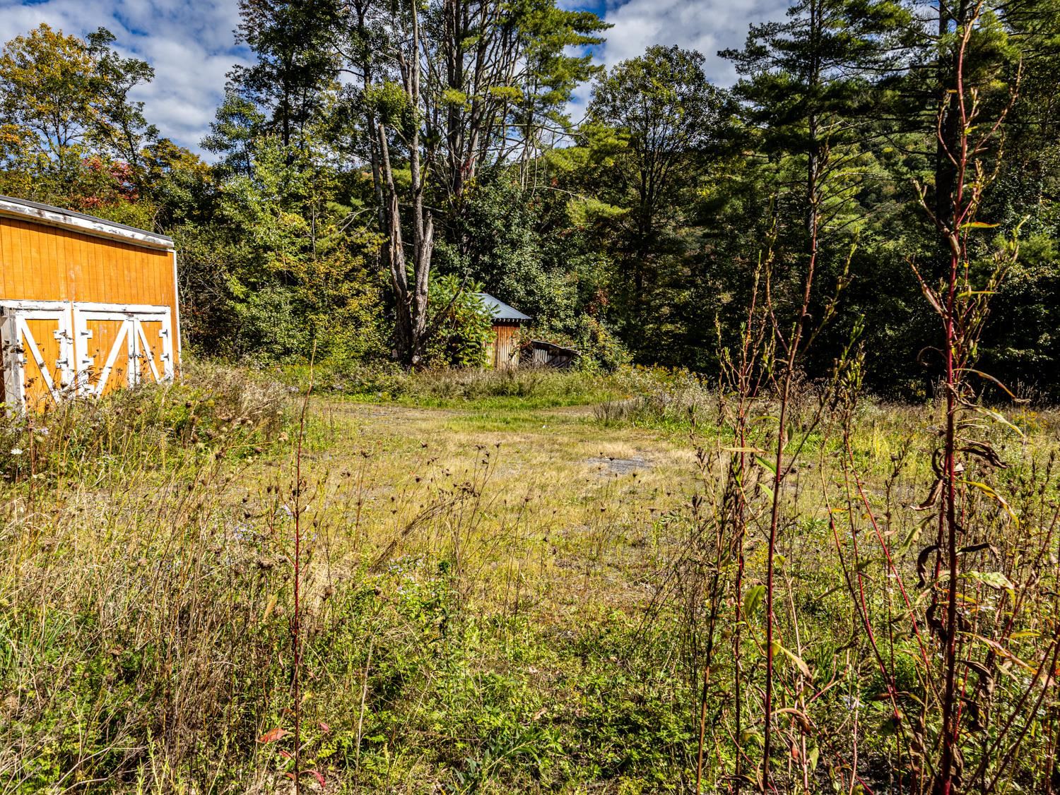 8769 Highway 14 Brookfield, VT 05036 - Photo 6 of 16 Gallery Image 6