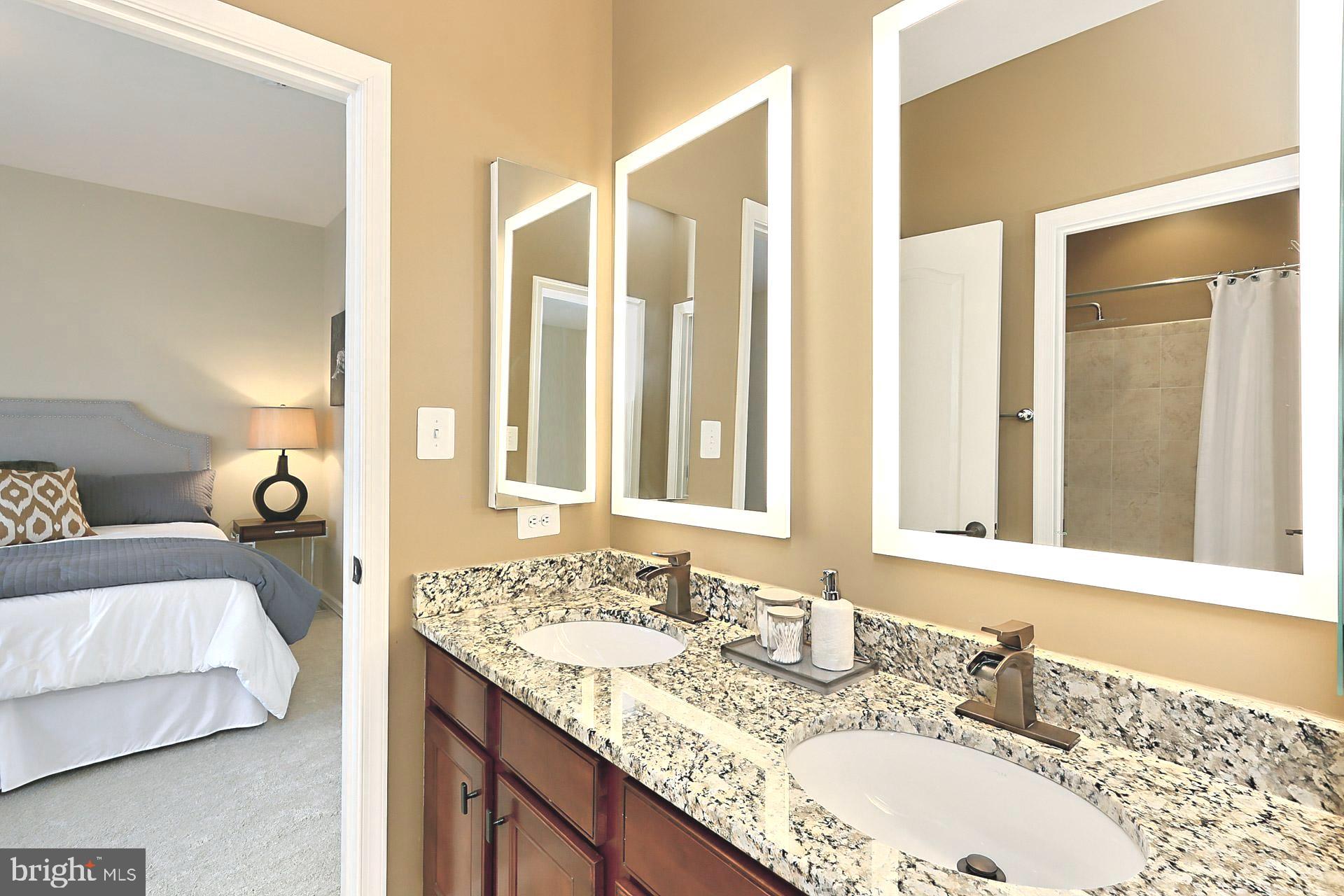 42440 Spring Splendor Drive Brambleton, VA 20148 - Photo 26 of 69 Jack-n-Jill Bath for Bed #3 and #4