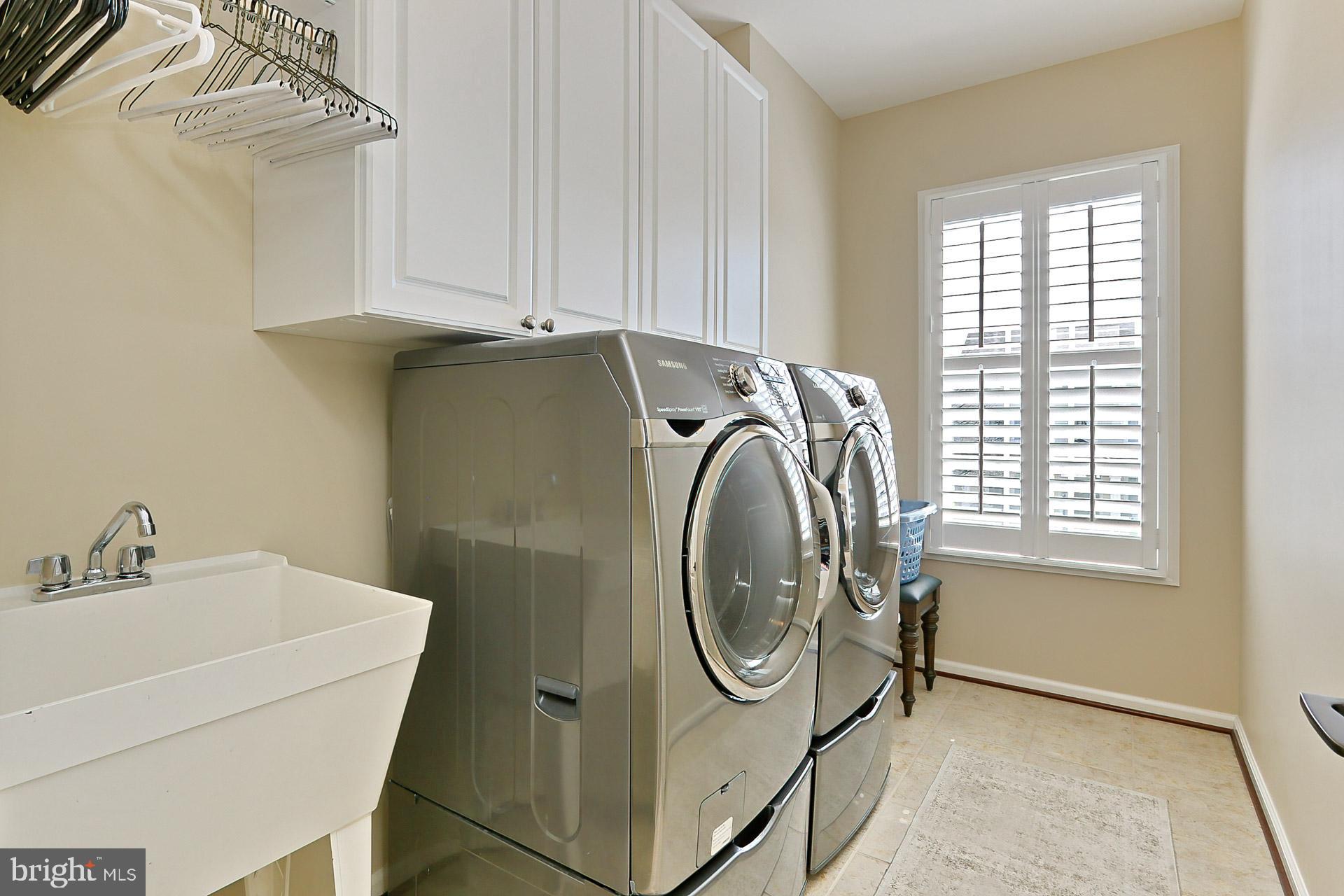 42440 Spring Splendor Drive Brambleton, VA 20148 - Photo 28 of 69 Bedroom Lvl Laundry w/ Tile Flooring, Cabs + Sink