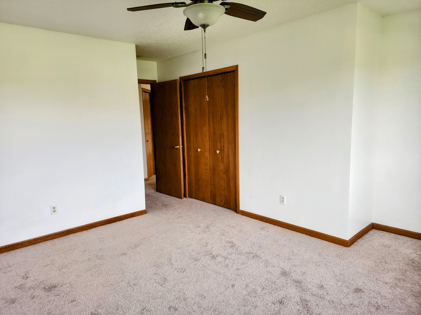 2002 Eagle Ridge Court, Unit B Urbana, IL 61802 - Photo 15 of 26 Gallery Image 15
