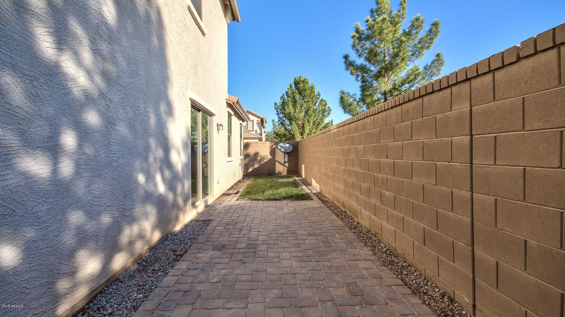 3941 South Rim Road Gilbert, AZ 85297 - Photo 23 of 29 Side yard